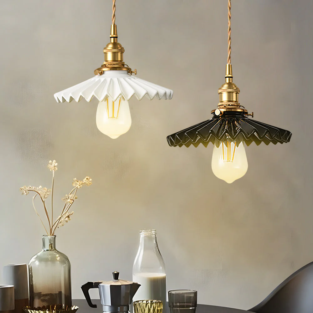PleatCeramic - Vintage Hanglamp met Gevouwen Design en Messing Basis - immagine 3