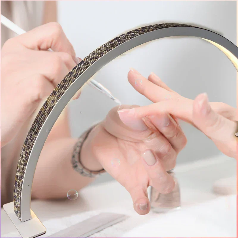 LunaGlow – LED Beauty Lamp voor Wimperextensions & Make-up | Dimbare Precisieverlichting - immagine 2