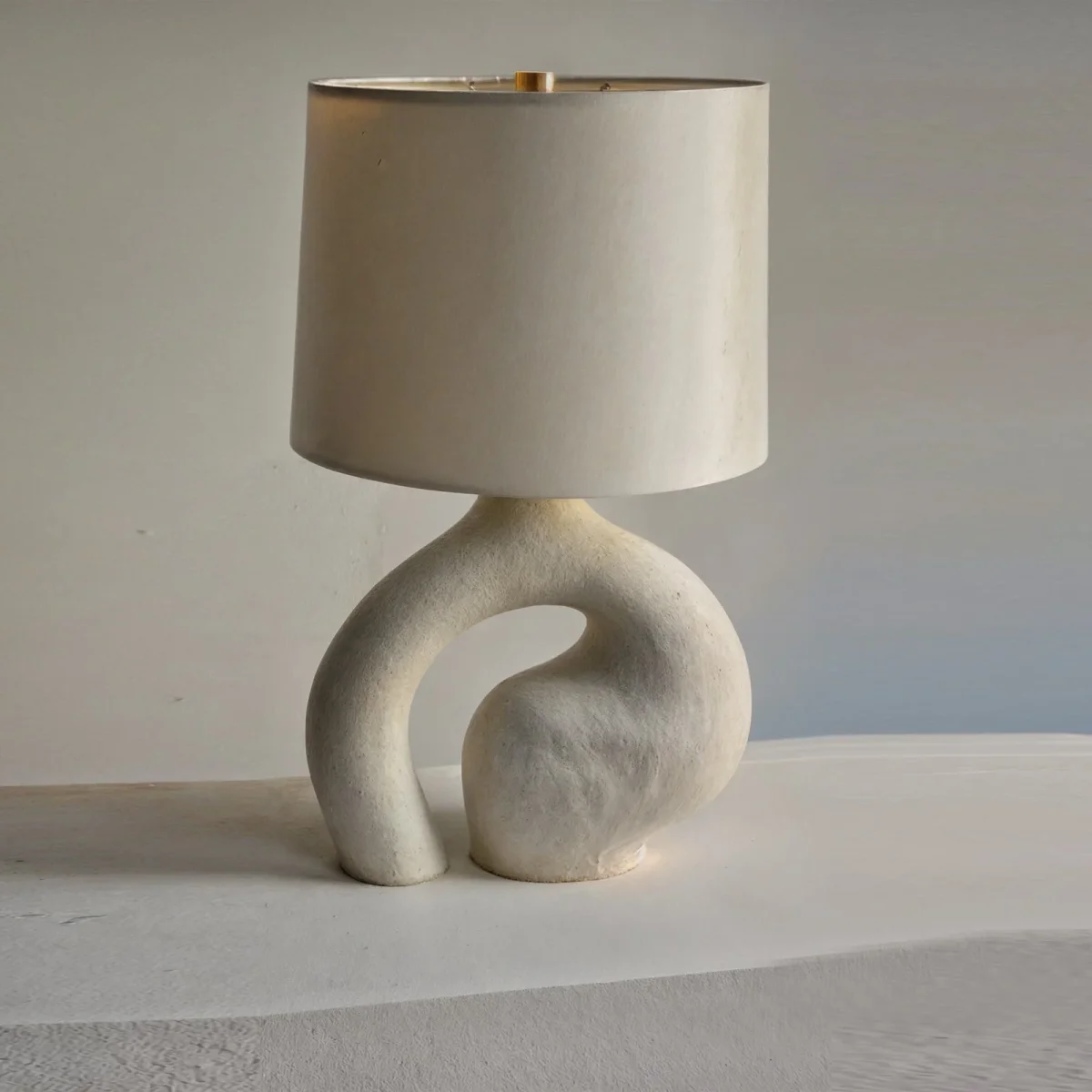 Vivianne Resin Lamp - Minimalistische Stijlvolle Tafellamp - immagine 4